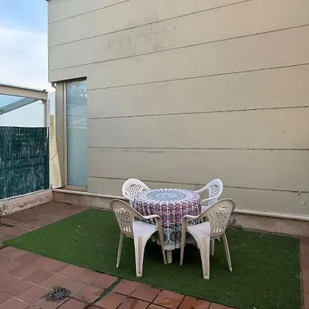 Family House 펜션 Burgo